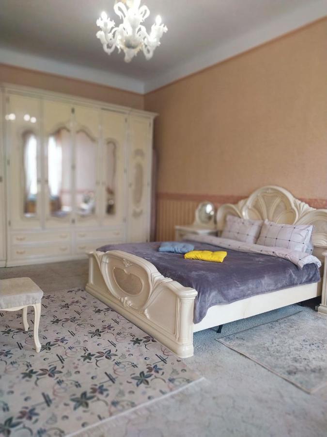 Світло Є! Історичний Центр! Διαμέρισμα Κίεβο Εξωτερικό φωτογραφία